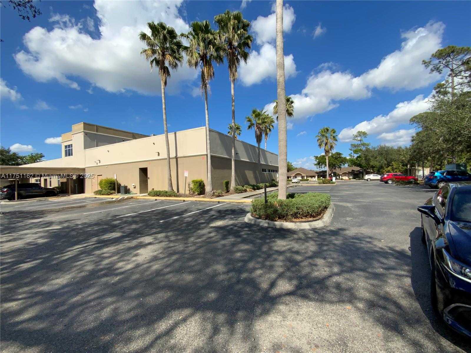 Small Image of 12731 NEW BRITTANY BLVD, Fort Myers Number 7