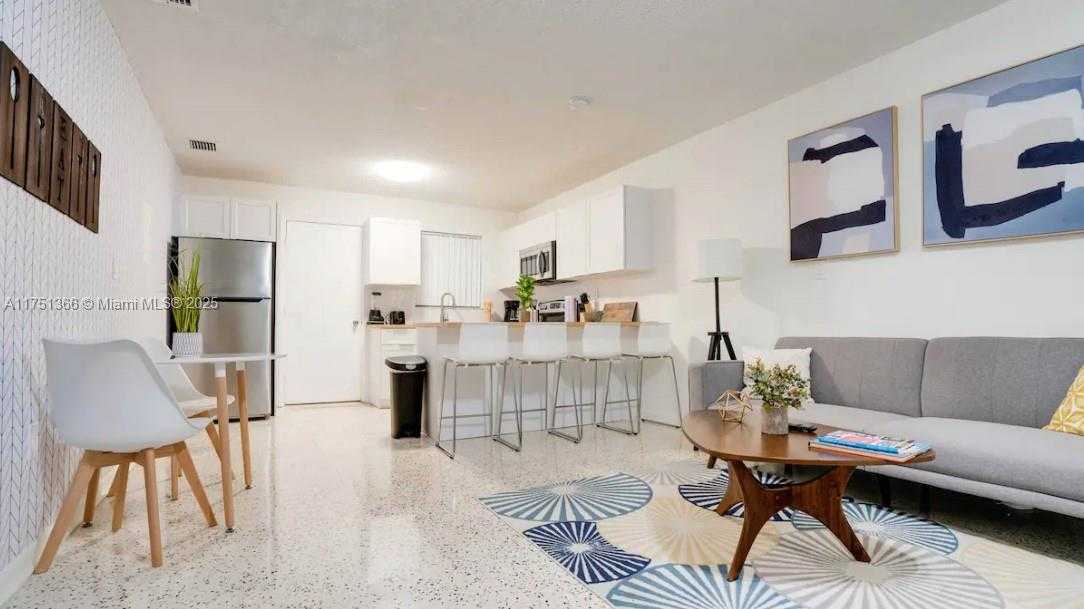 Small Image of 1645 SOUTH WEST 7TH ST, Miami Number 12
