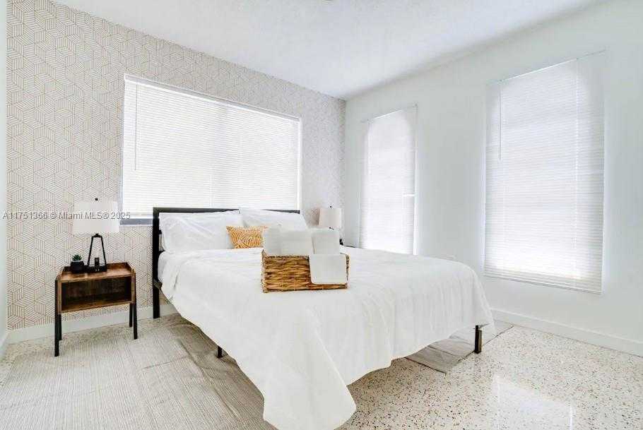 Small Image of 1645 SOUTH WEST 7TH ST, Miami Number 4