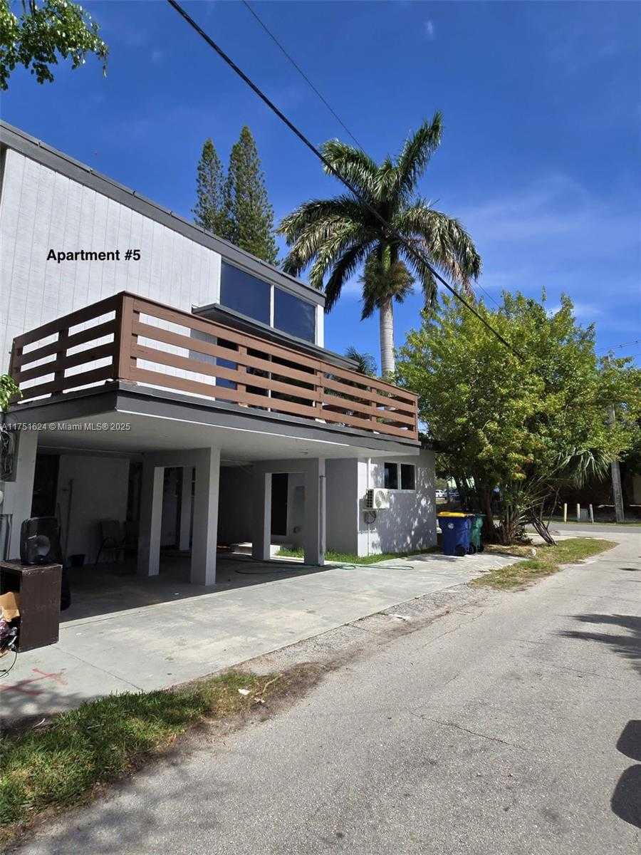 Small Image of 250 SOUTH EAST PARK ST #1-6, Dania Beach Number 10