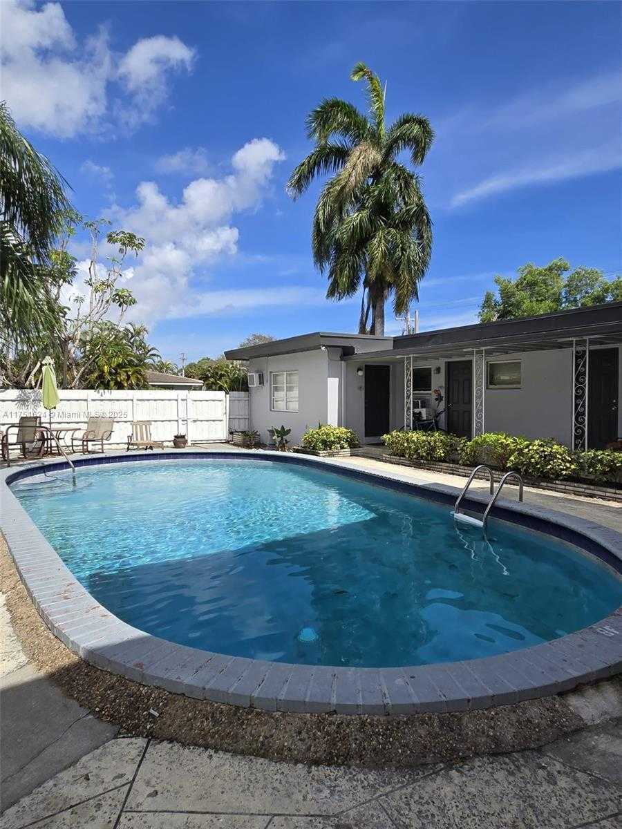 Small Image of 250 SOUTH EAST PARK ST #1-6, Dania Beach Number 16