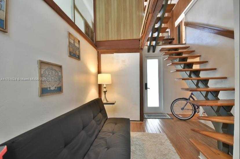 Small Image of 250 SOUTH EAST PARK ST #1-6, Dania Beach Number 32
