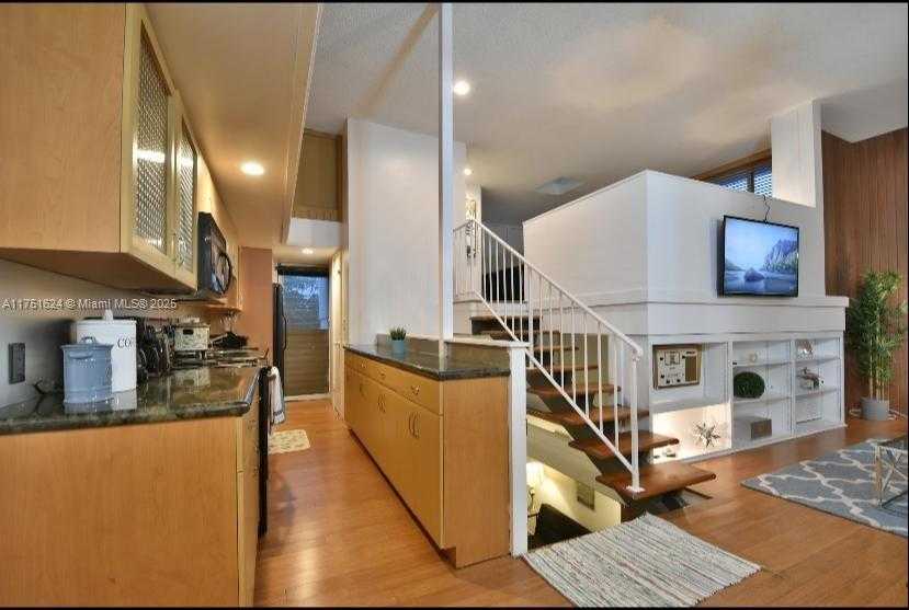Small Image of 250 SOUTH EAST PARK ST #1-6, Dania Beach Number 34