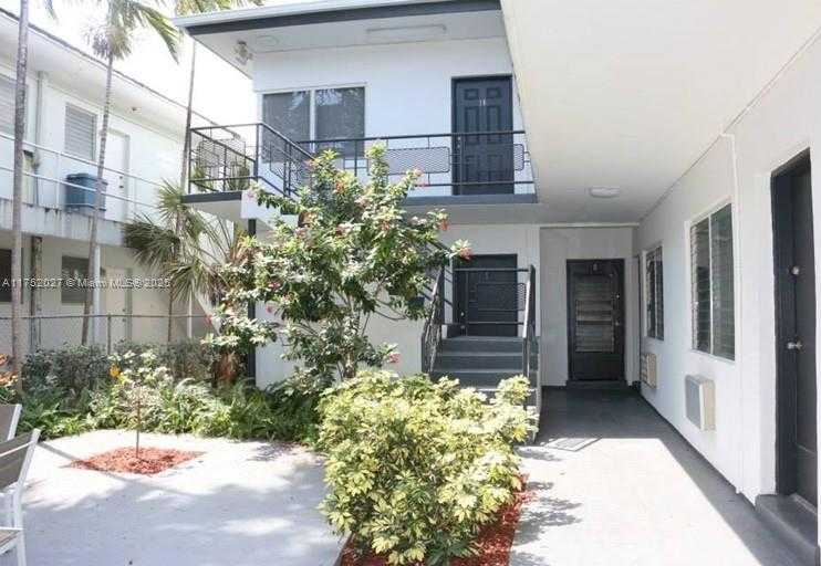Small Image of 8320 Harding Ave, Miami Beach, FL 33141, USA Number 7