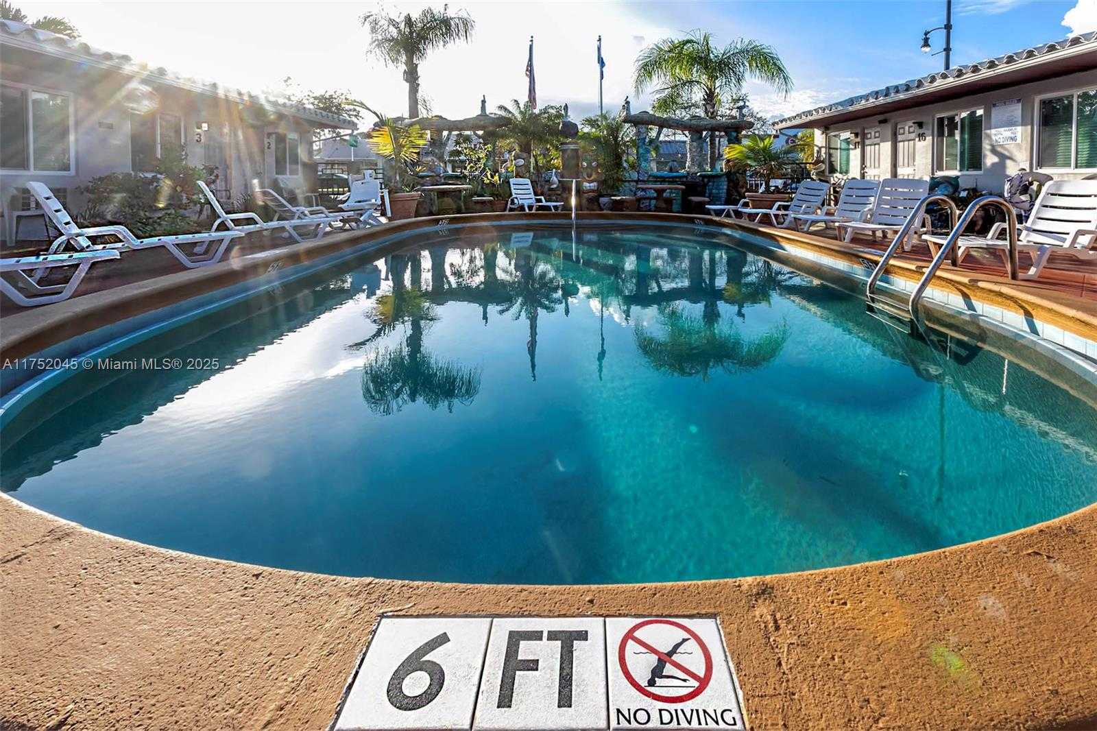 Small Image of 1419 SOUTH FEDERAL HWY, Hollywood Number 14