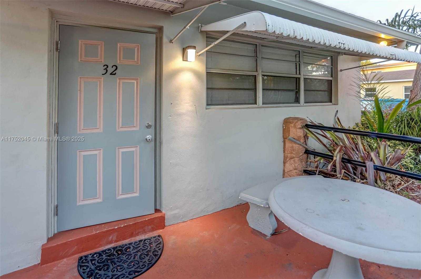 Small Image of 1419 SOUTH FEDERAL HWY, Hollywood Number 33