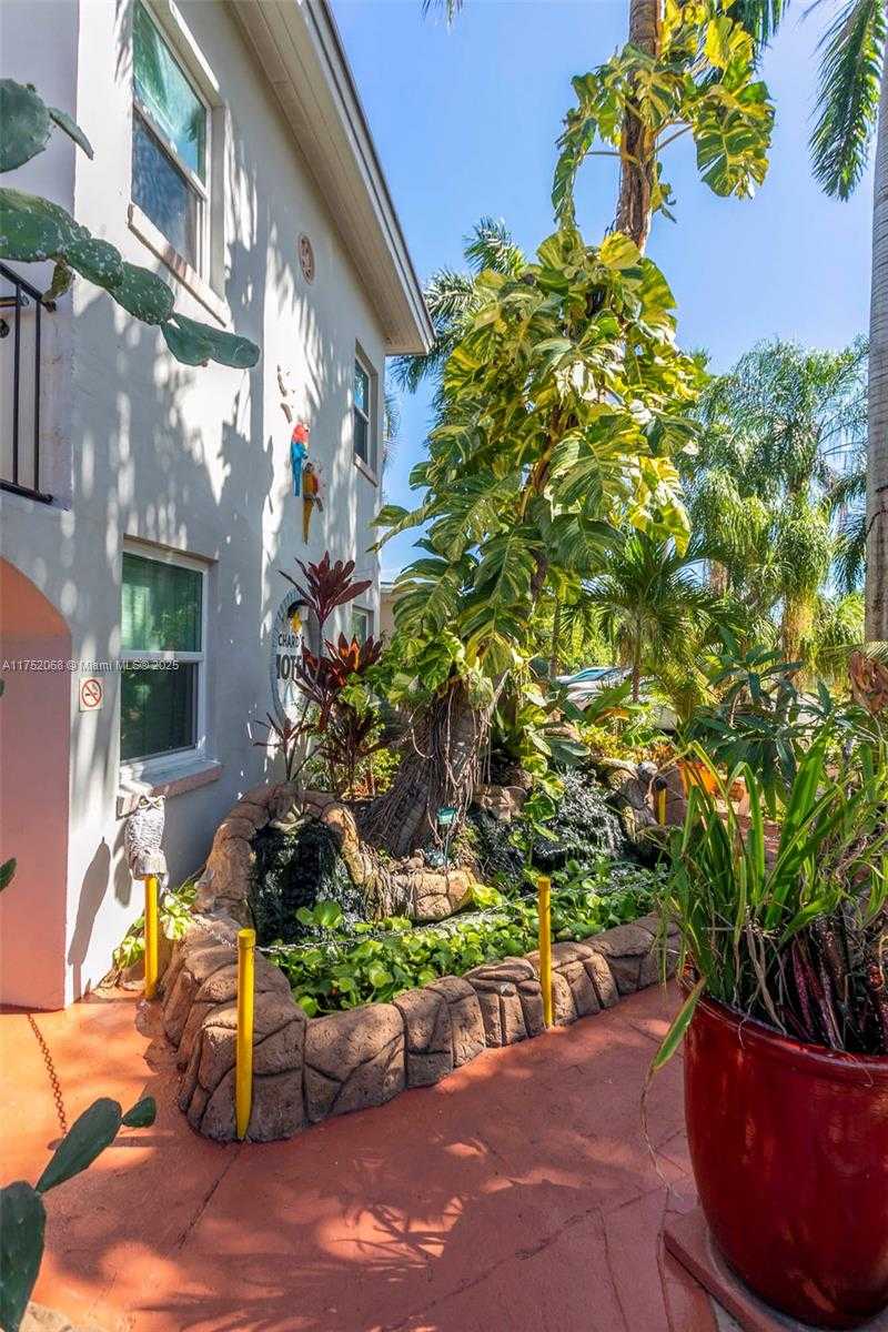 Small Image of 1411 SOUTH FEDERAL HWY, Hollywood Number 5