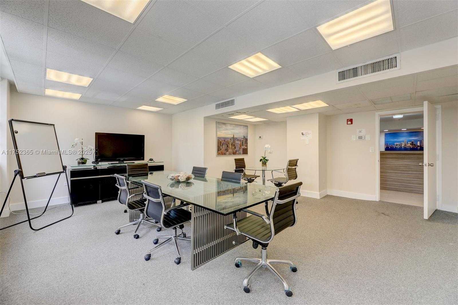 Small Image of 825 BRICKELL BAY DR #246-3, Miami Number 16