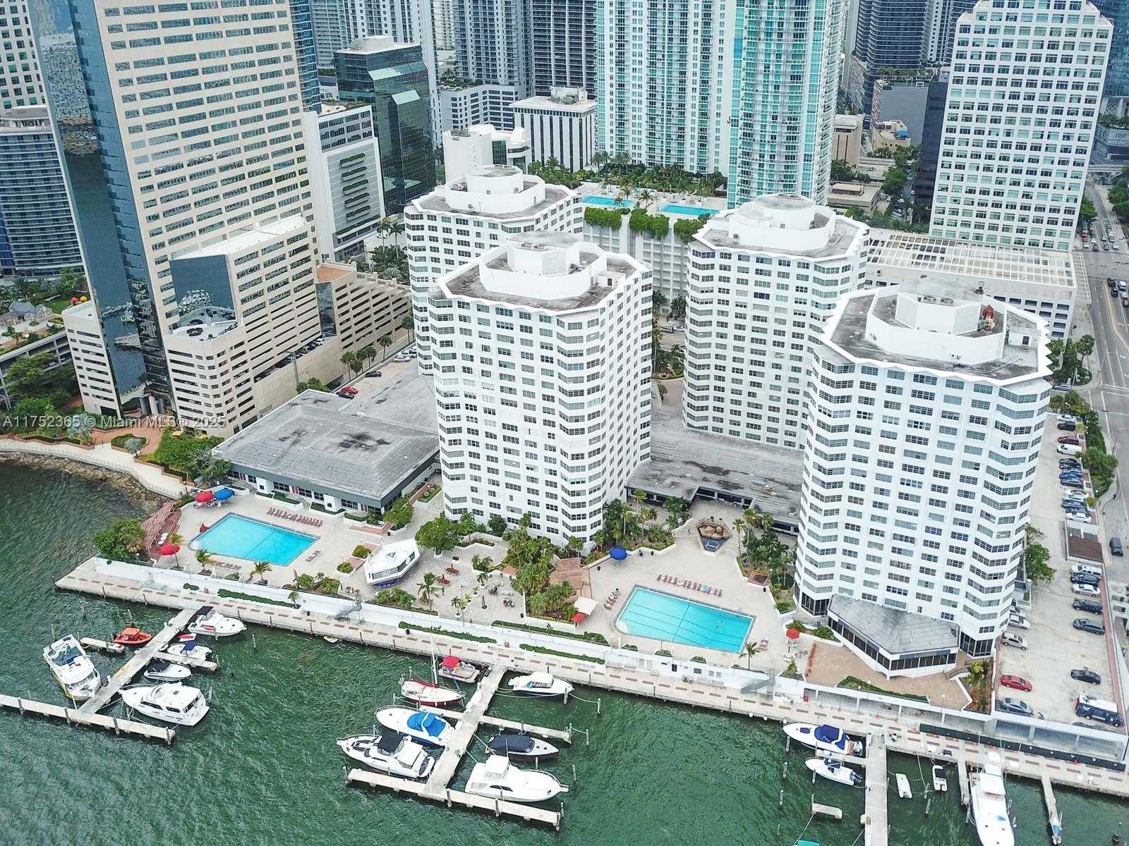 Small Image of 825 BRICKELL BAY DR #246-3, Miami Number 29