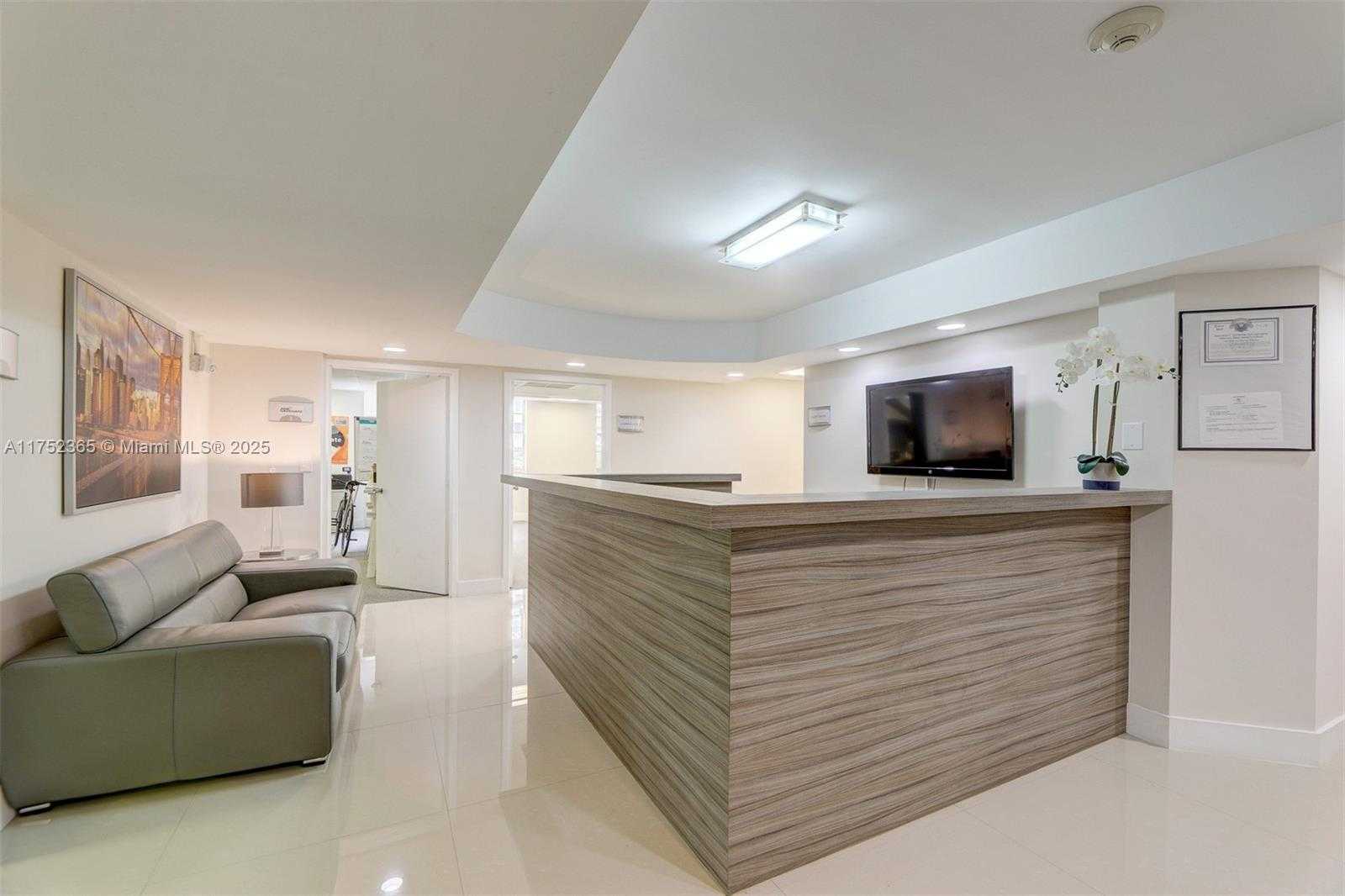 Small Image of 825 BRICKELL BAY DR #246-3, Miami Number 8