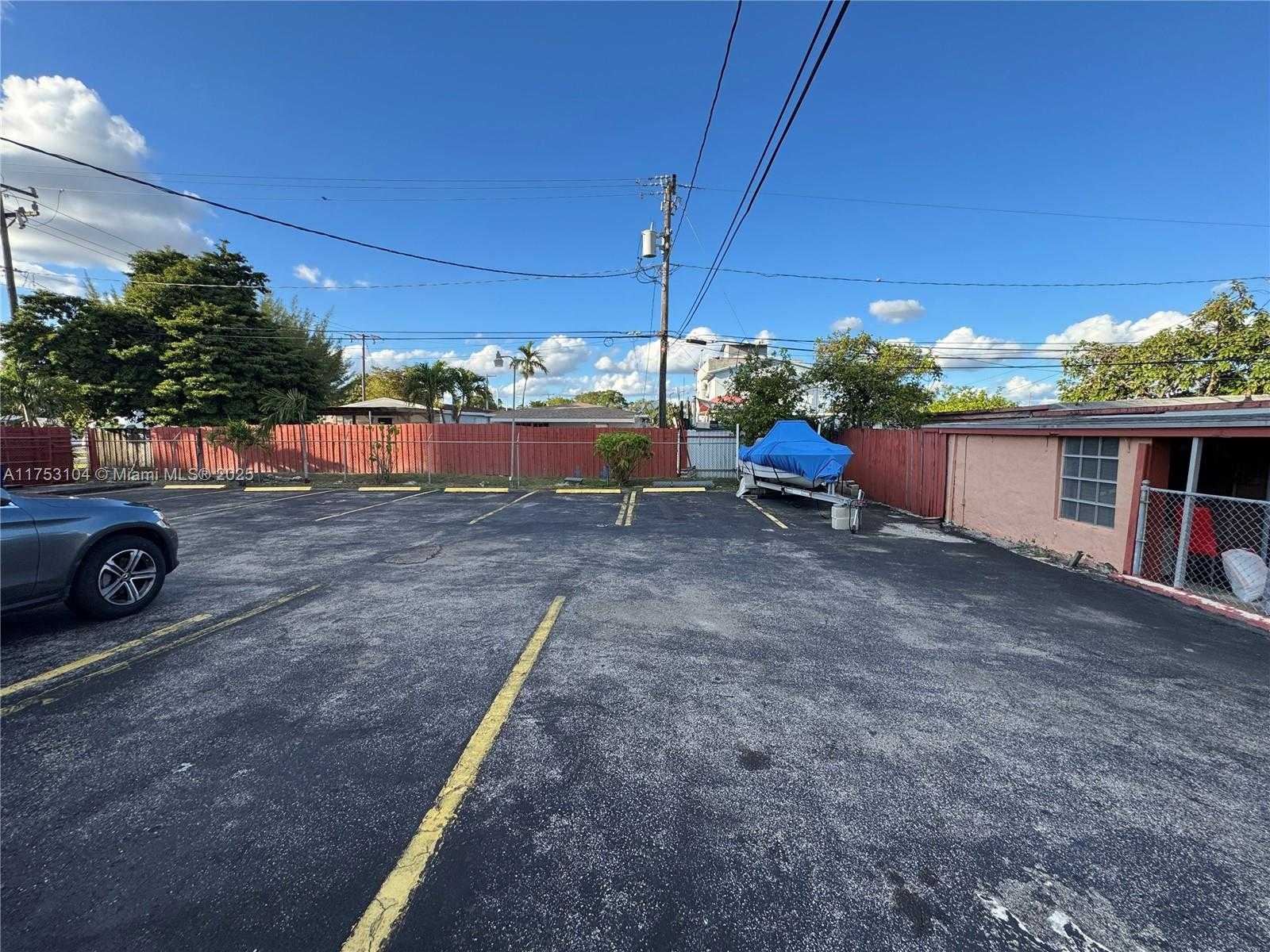 Small Image of 501 EAST 9TH ST, Hialeah Number 10