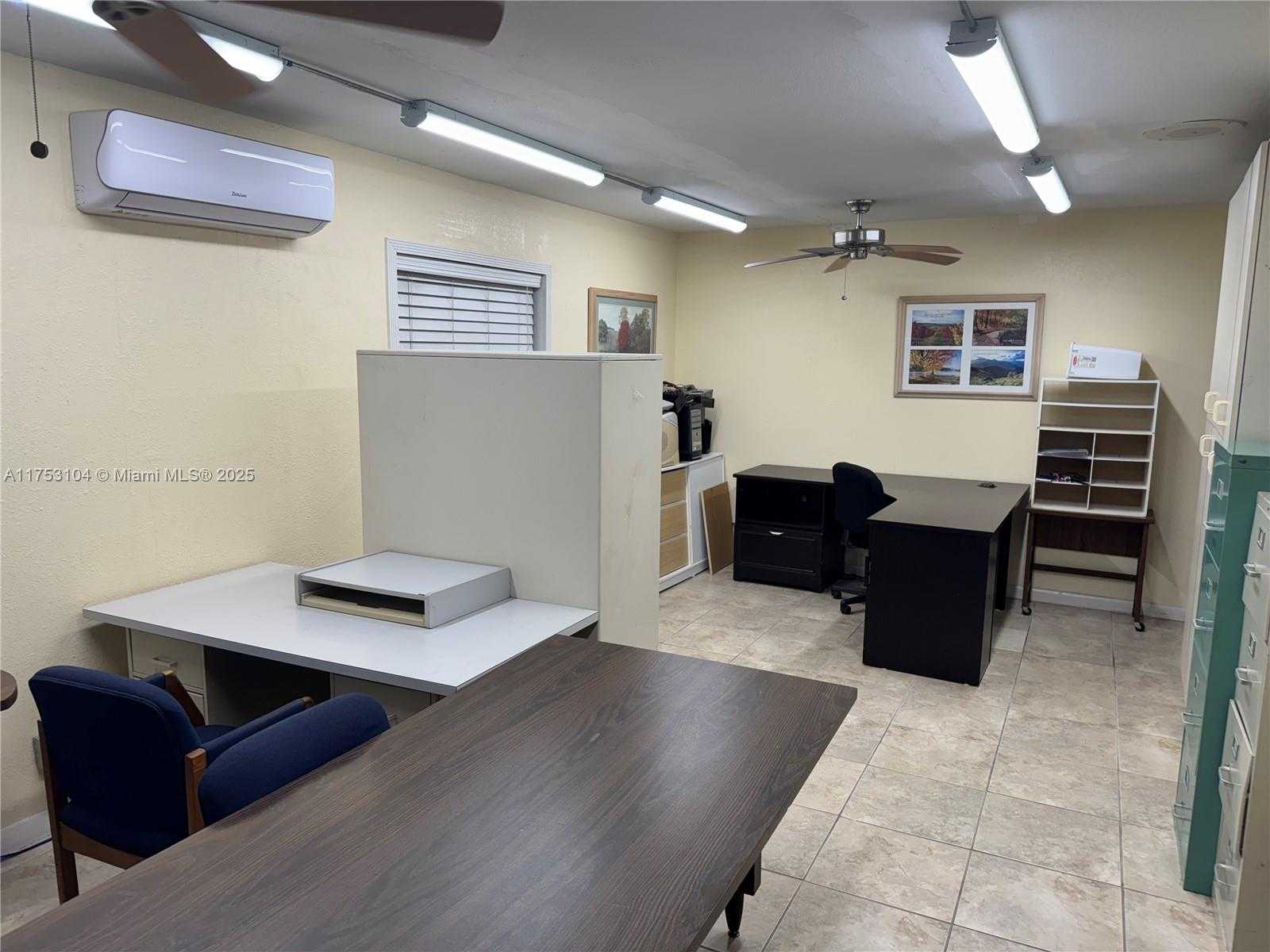 Small Image of 501 EAST 9TH ST, Hialeah Number 15