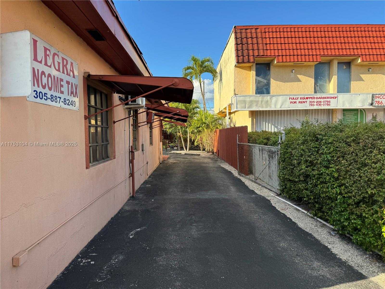 Small Image of 501 EAST 9TH ST, Hialeah Number 3