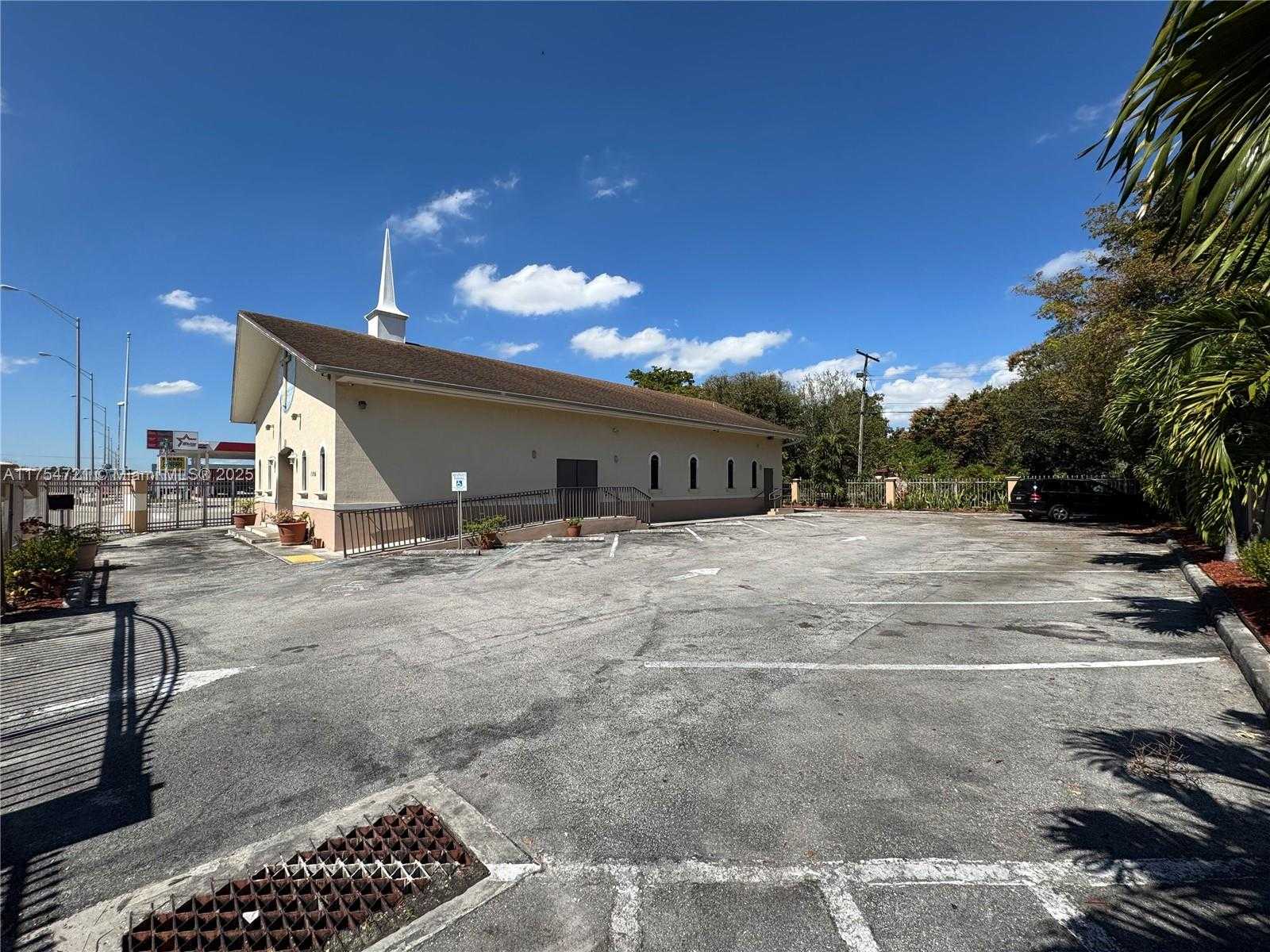 Small Image of 1595 NORTH WEST 119TH ST, North Miami Number 4