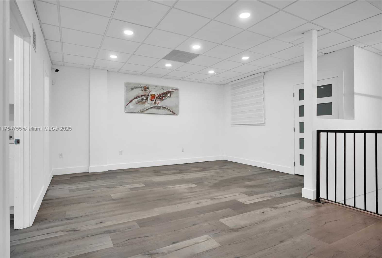 Imagen de Pequeño Objeto