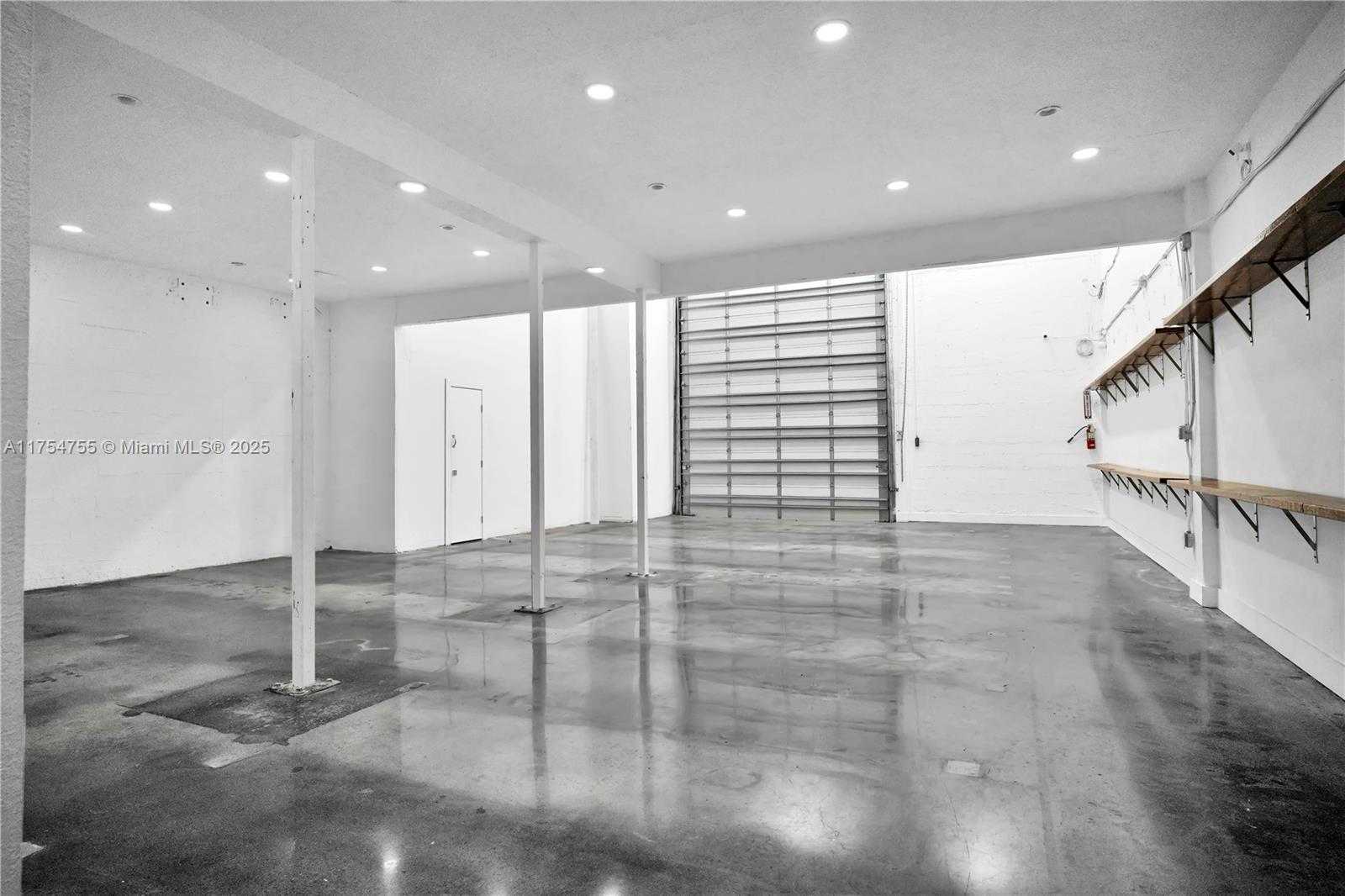 Imagen de Pequeño Objeto