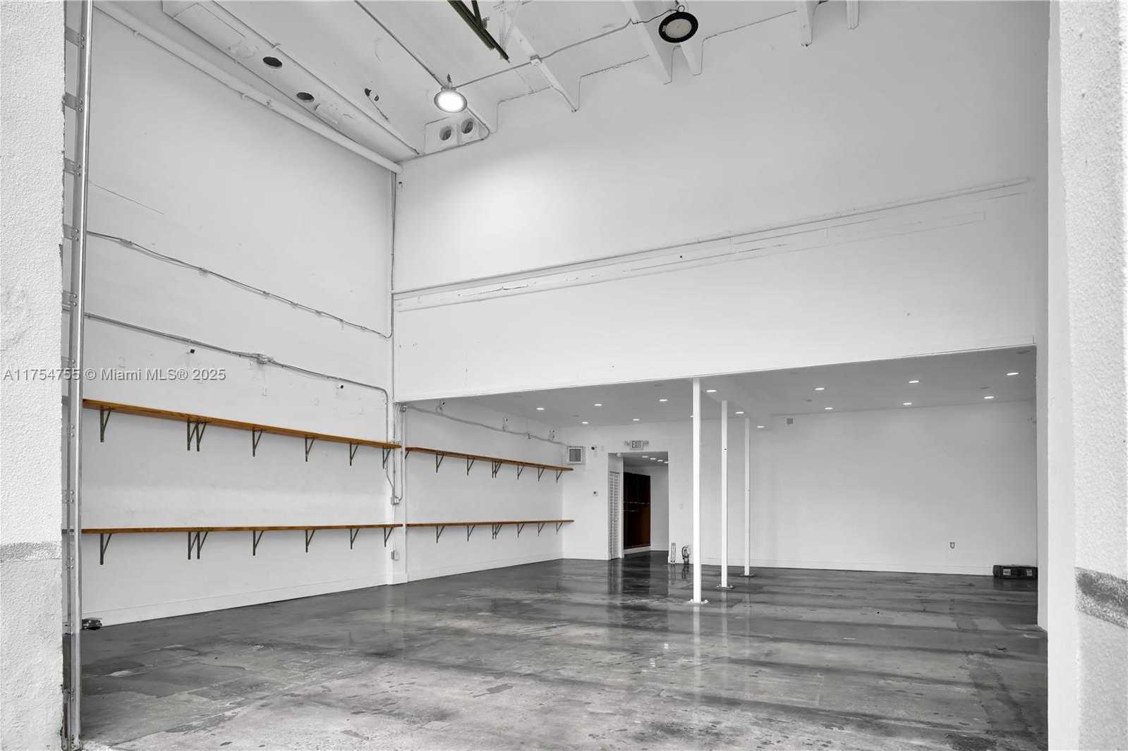 Imagen de Pequeño Objeto