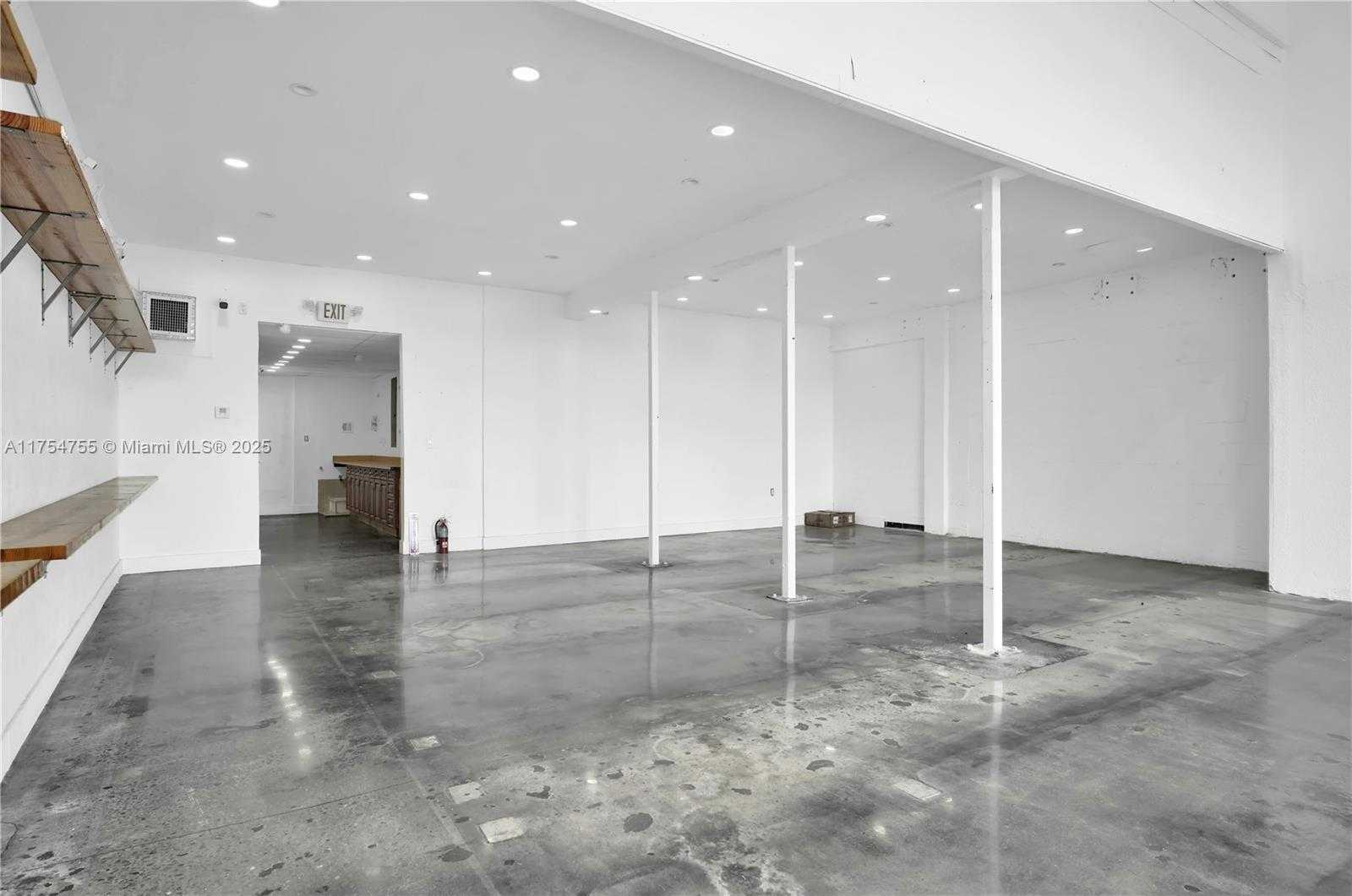 Imagen de Pequeño Objeto