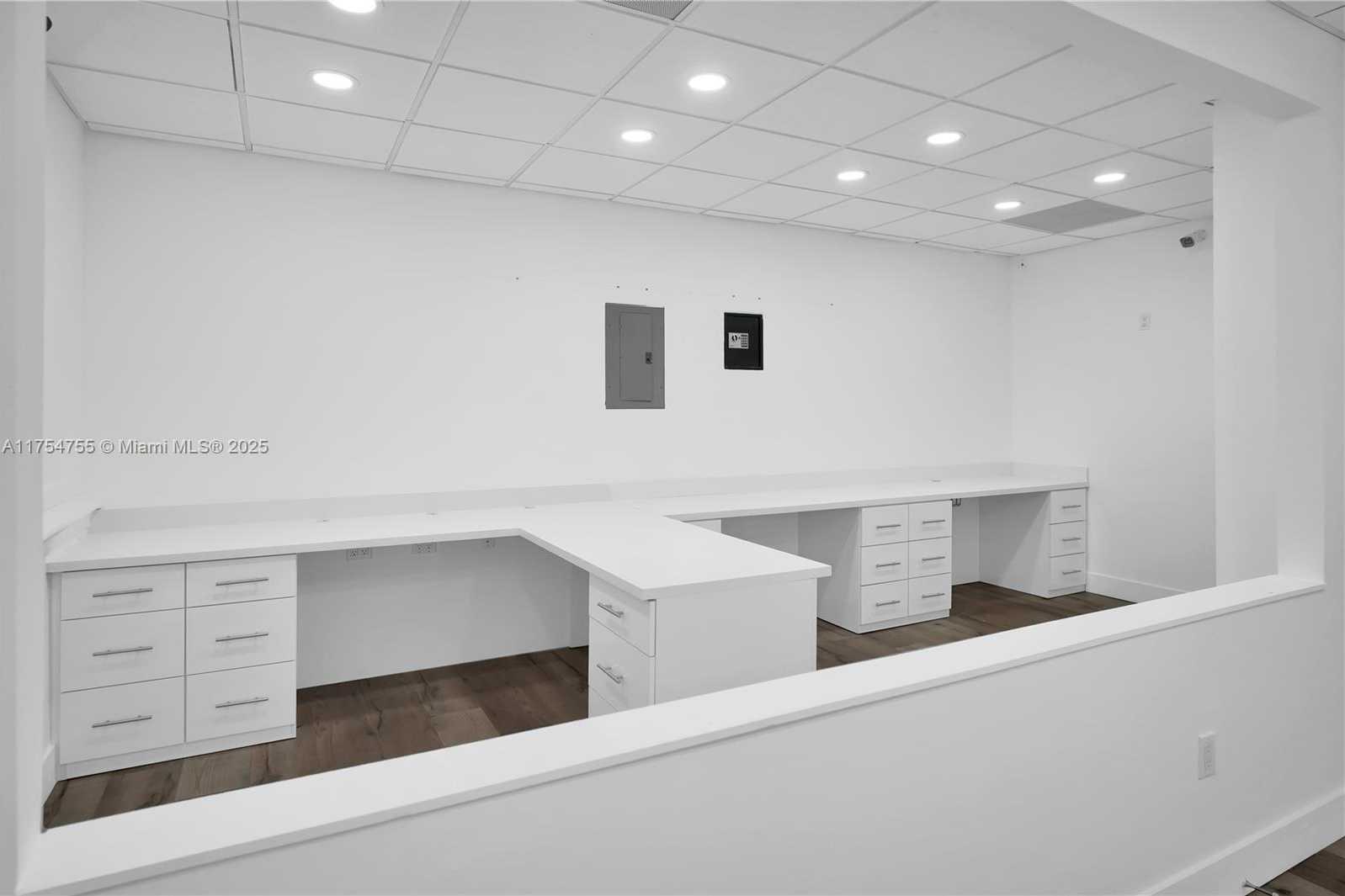 Imagen de Pequeño Objeto