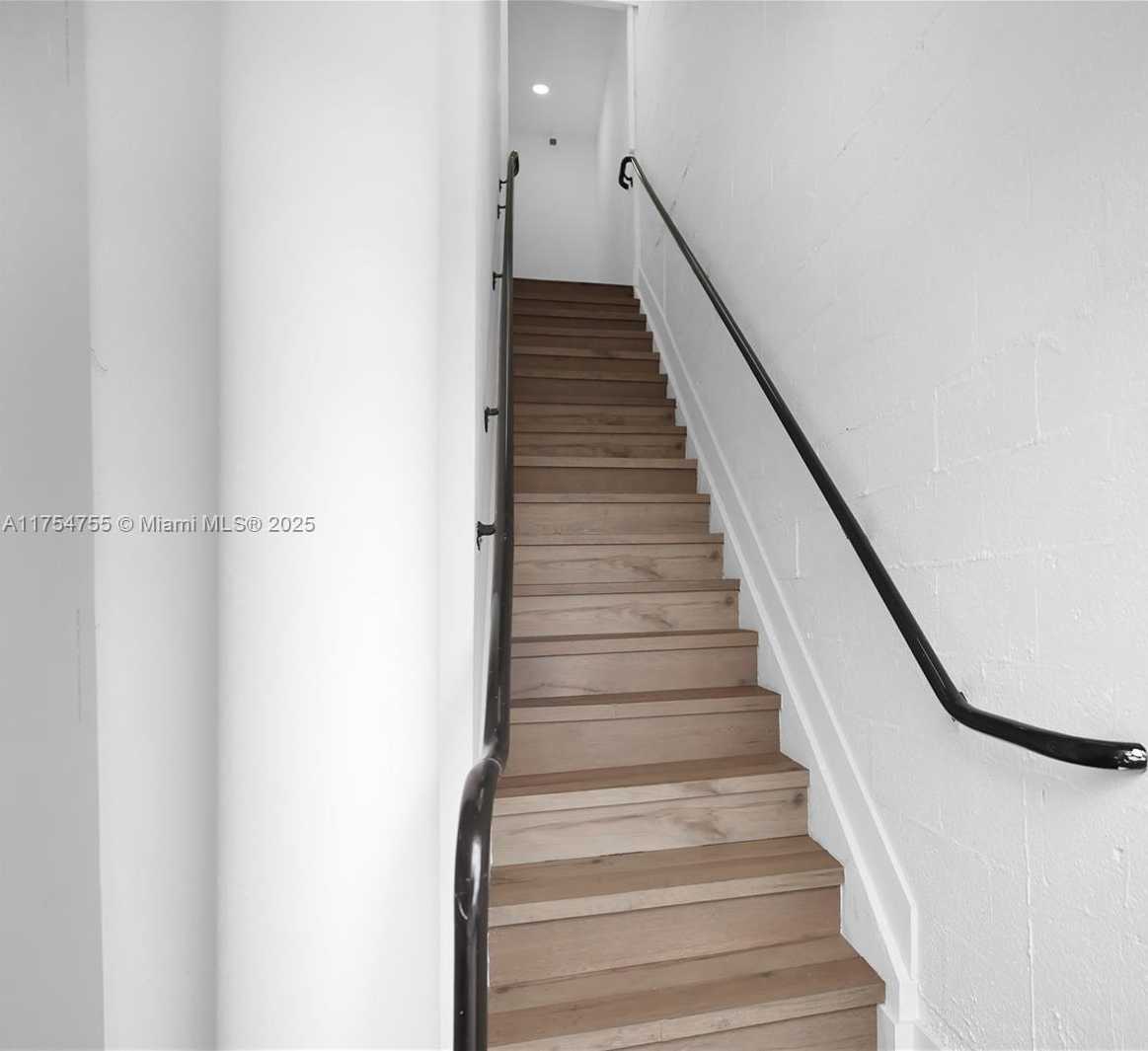 Imagen de Pequeño Objeto