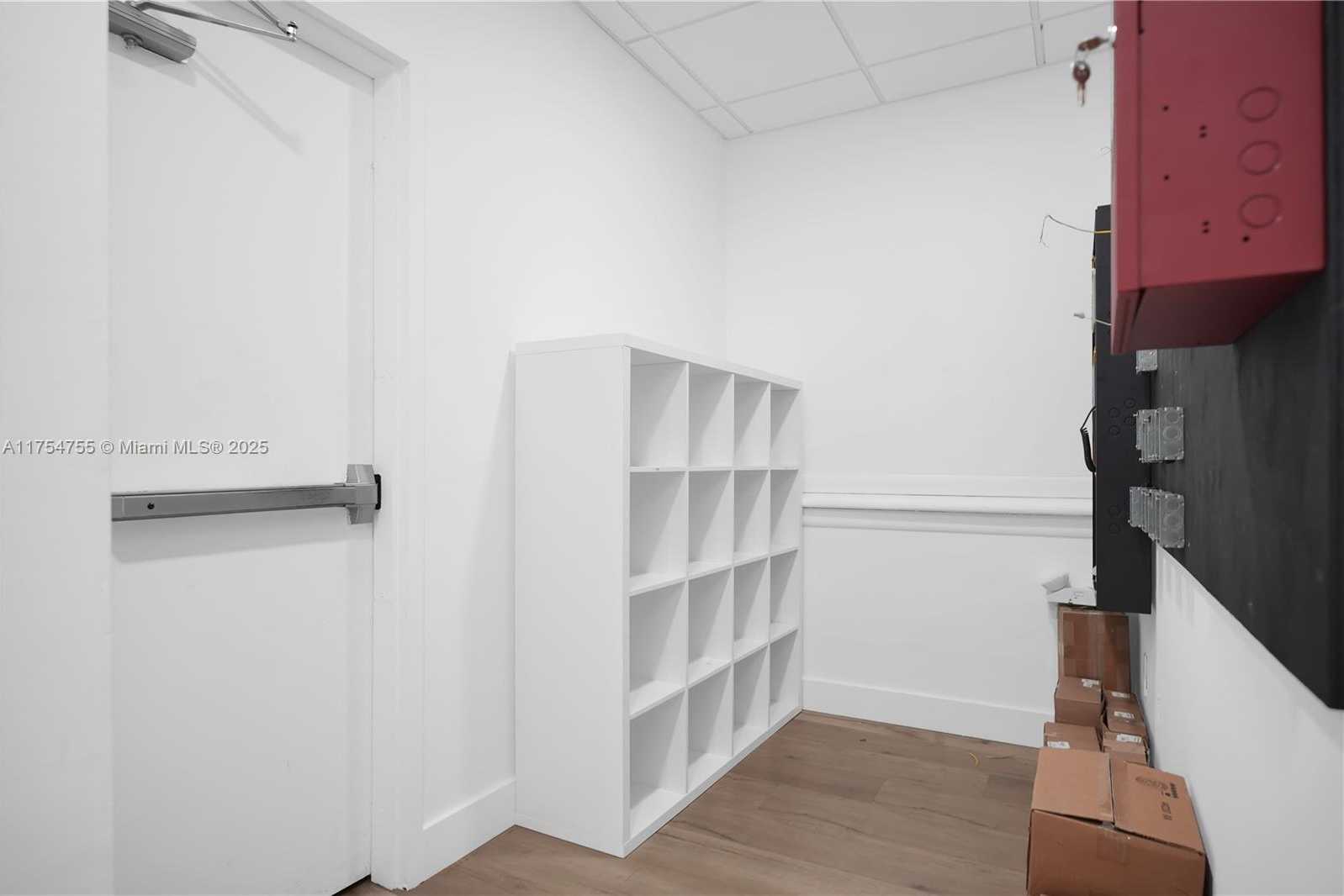 Imagen de Pequeño Objeto