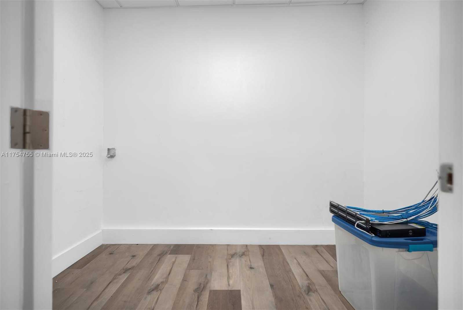 Imagen de Pequeño Objeto