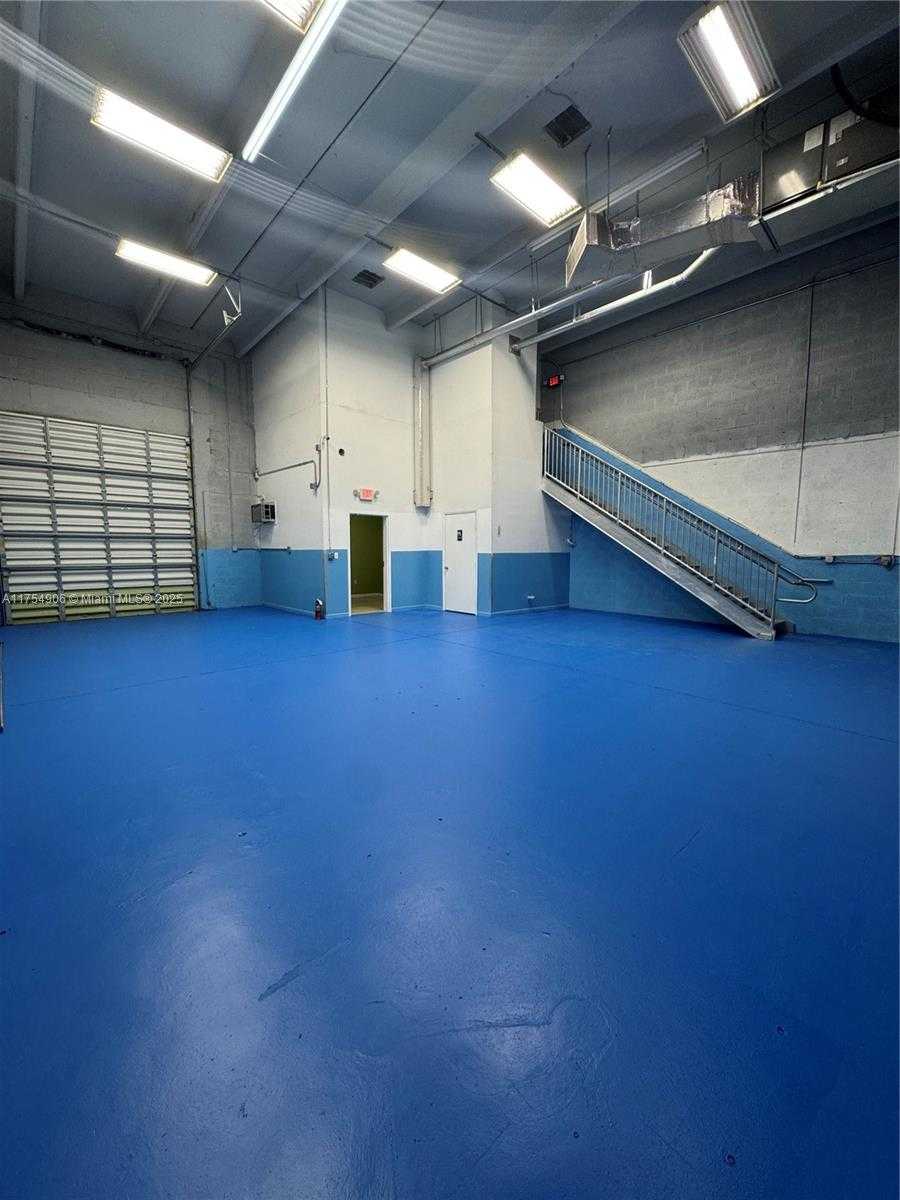 Small Image of 10810 NORTH WEST 138TH ST #1-D, Hialeah Gardens Number 4