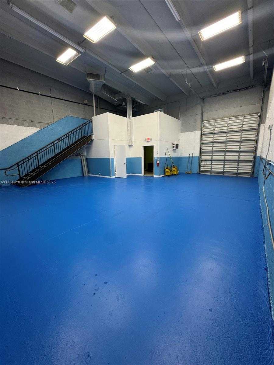 Small Image of 10810 NORTH WEST 138TH ST #2-D, Hialeah Gardens Number 3
