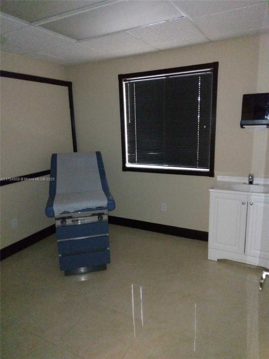 Small Image of 18140 SOUTH WEST 97TH AVE, Palmetto Bay Number 14