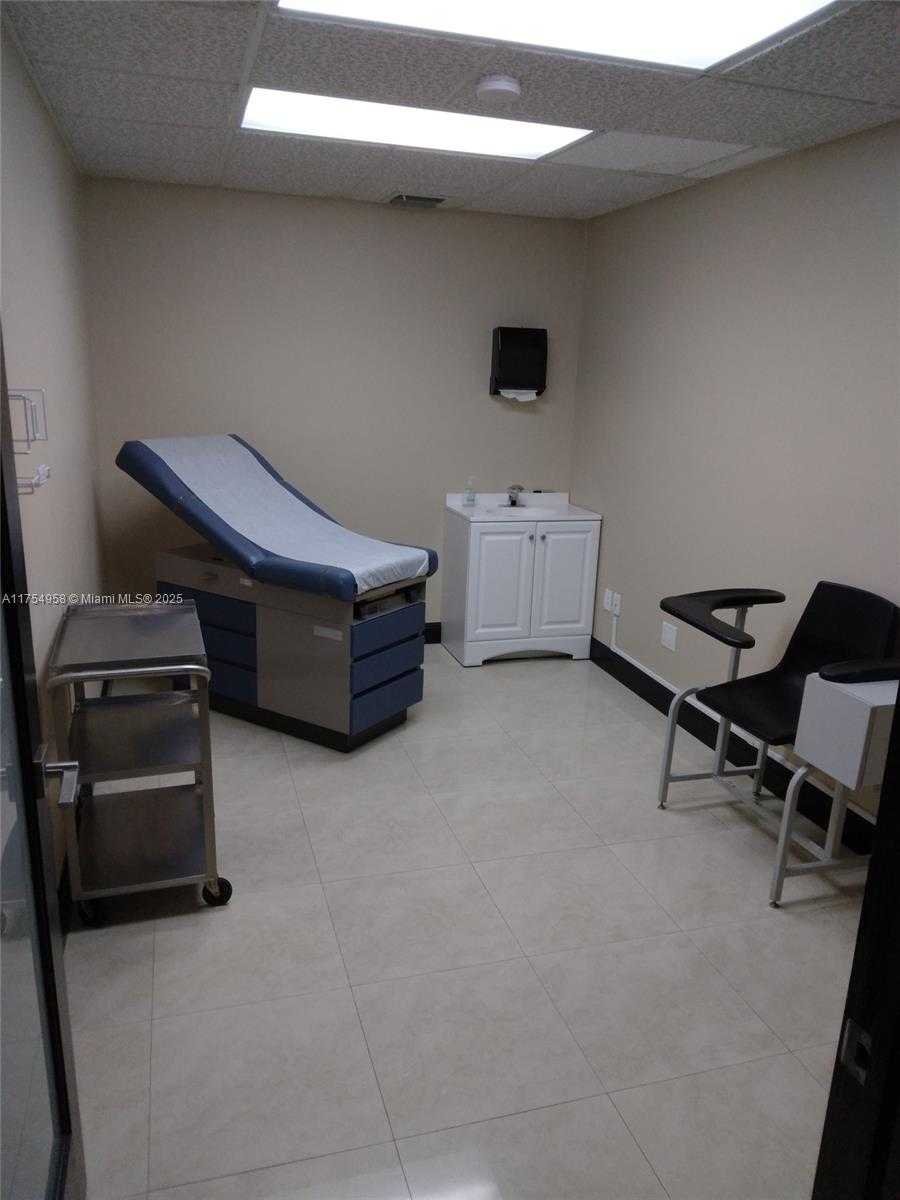Small Image of 18140 SOUTH WEST 97TH AVE, Palmetto Bay Number 15