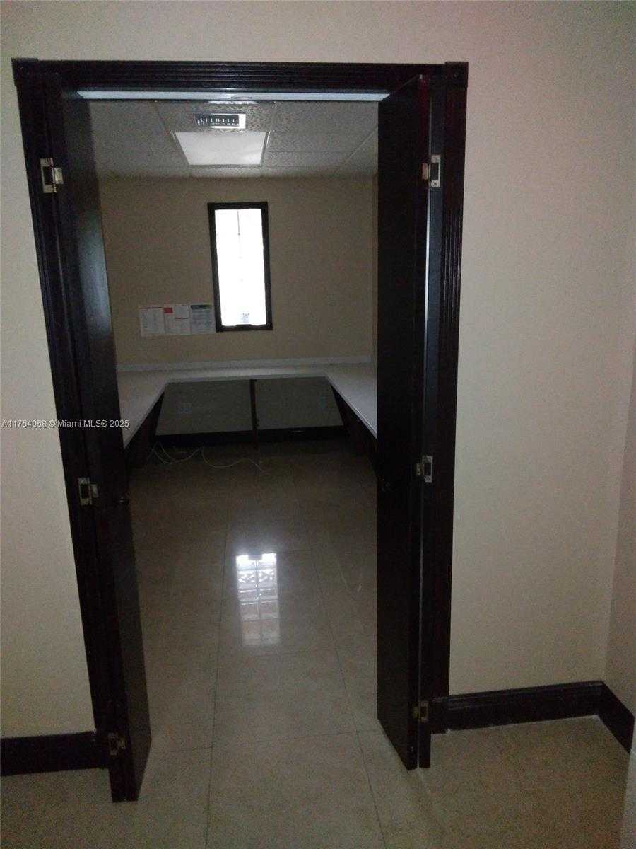 Small Image of 18140 SOUTH WEST 97TH AVE, Palmetto Bay Number 17