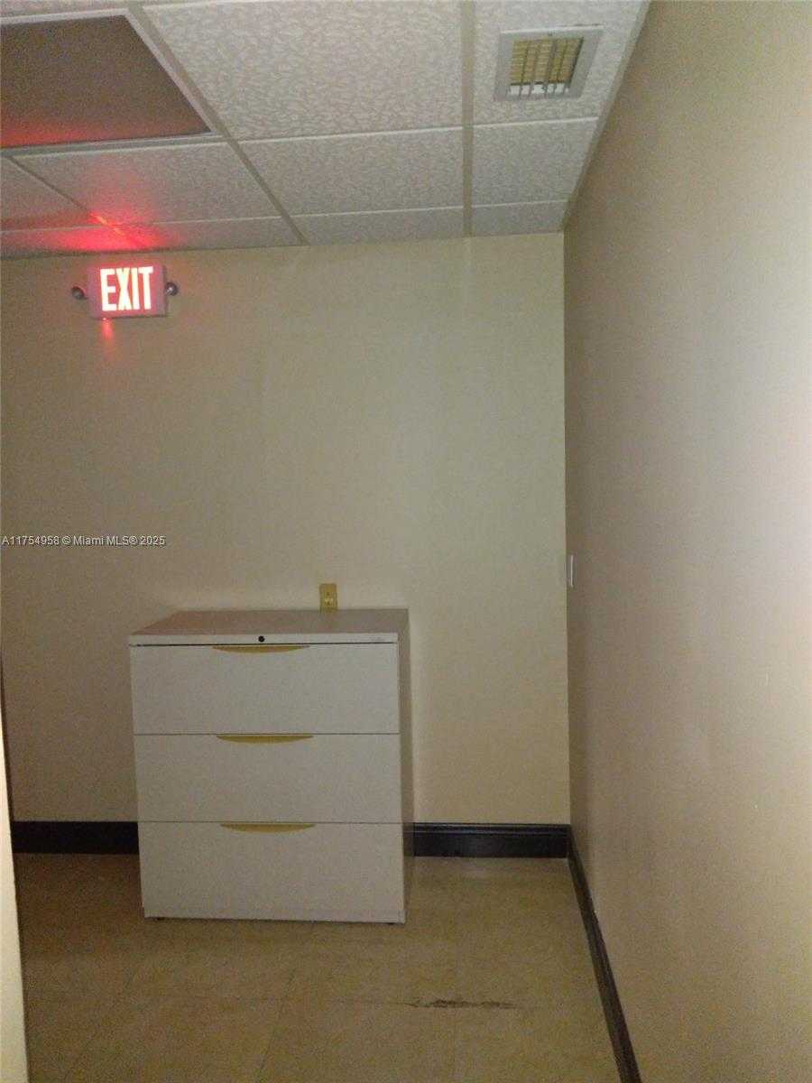 Small Image of 18140 SOUTH WEST 97TH AVE, Palmetto Bay Number 18