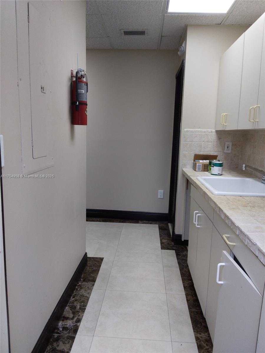 Small Image of 18140 SOUTH WEST 97TH AVE, Palmetto Bay Number 19