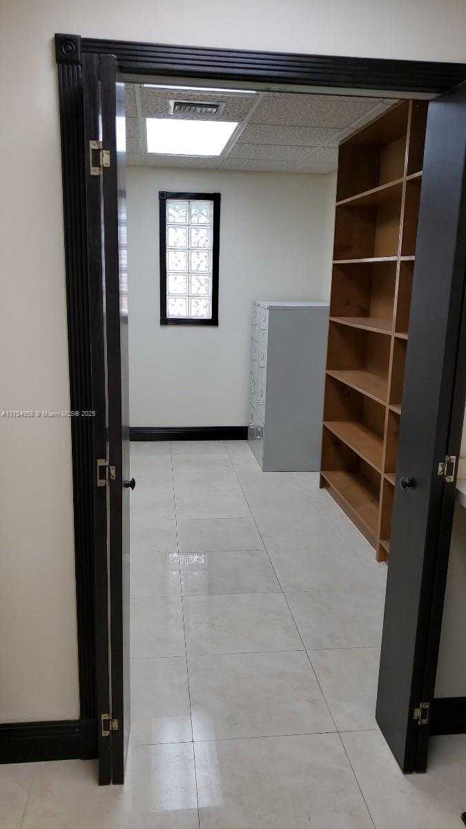 Small Image of 18140 SOUTH WEST 97TH AVE, Palmetto Bay Number 9