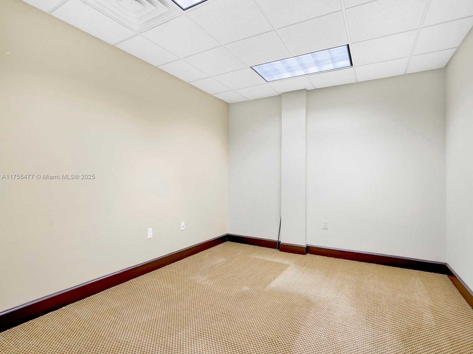 Small Image of 4070 LAGUNA ST, Coral Gables Number 13
