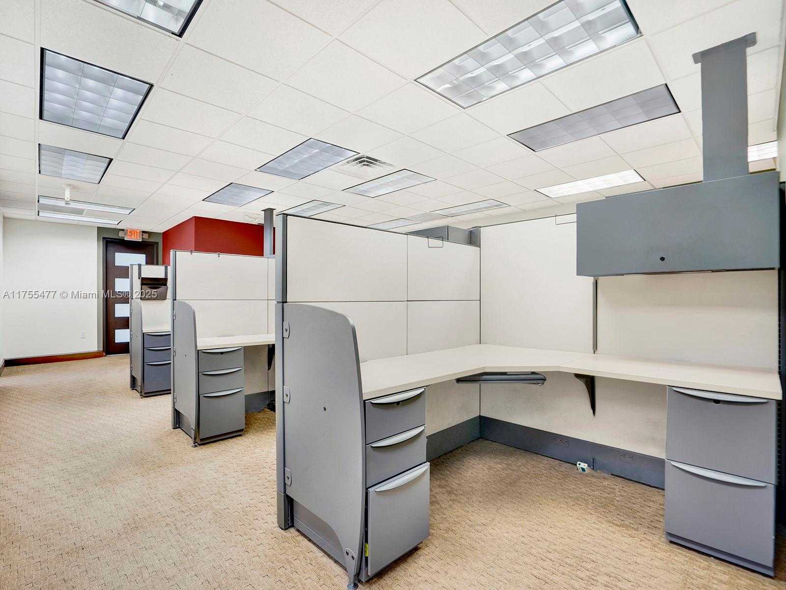 Small Image of 4070 LAGUNA ST, Coral Gables Number 19