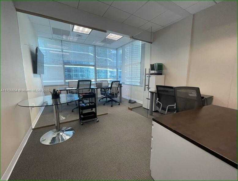 Small Image of 1395 BRICKELL AVE #8th floor, Miami Number 7