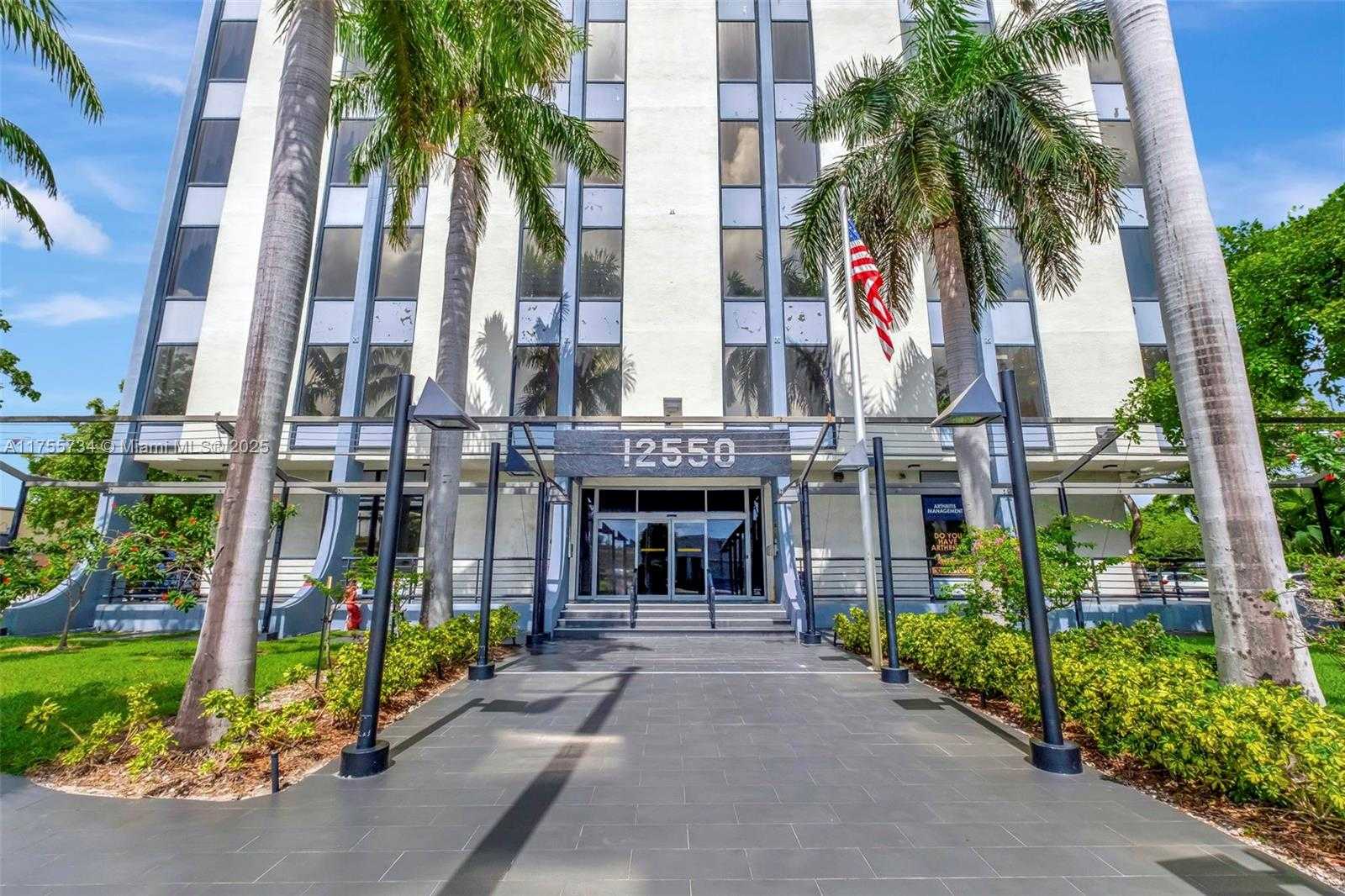Small Image of 12550 BISCAYNE BLVD #208, North Miami Number 2
