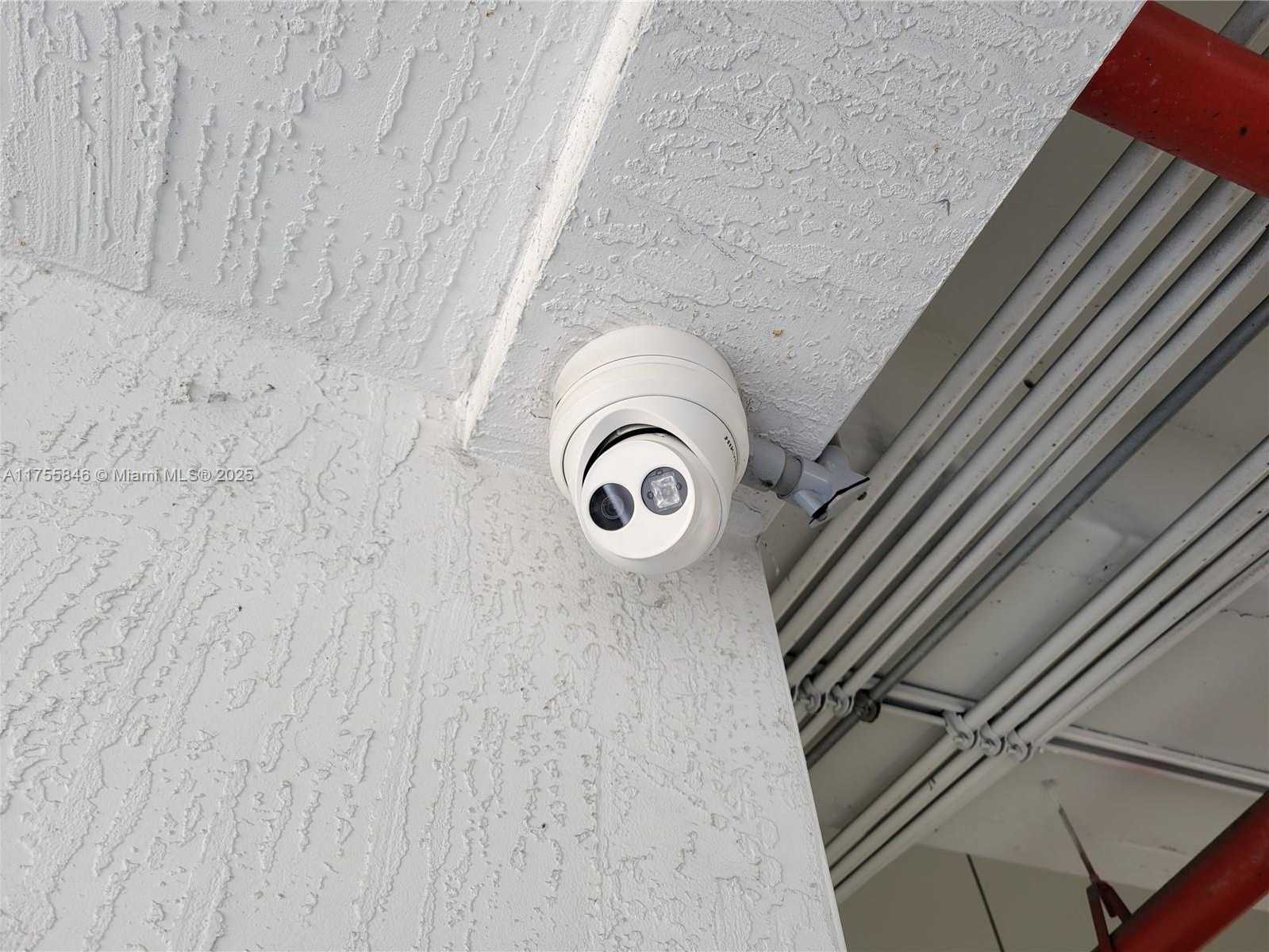 Small Image of 6001 WEST FLAGLER ST, Miami Number 12