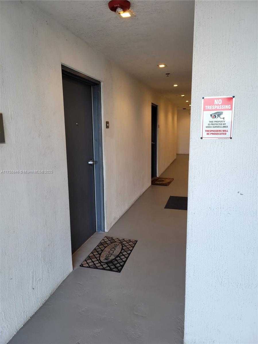 Small Image of 6001 WEST FLAGLER ST, Miami Number 15