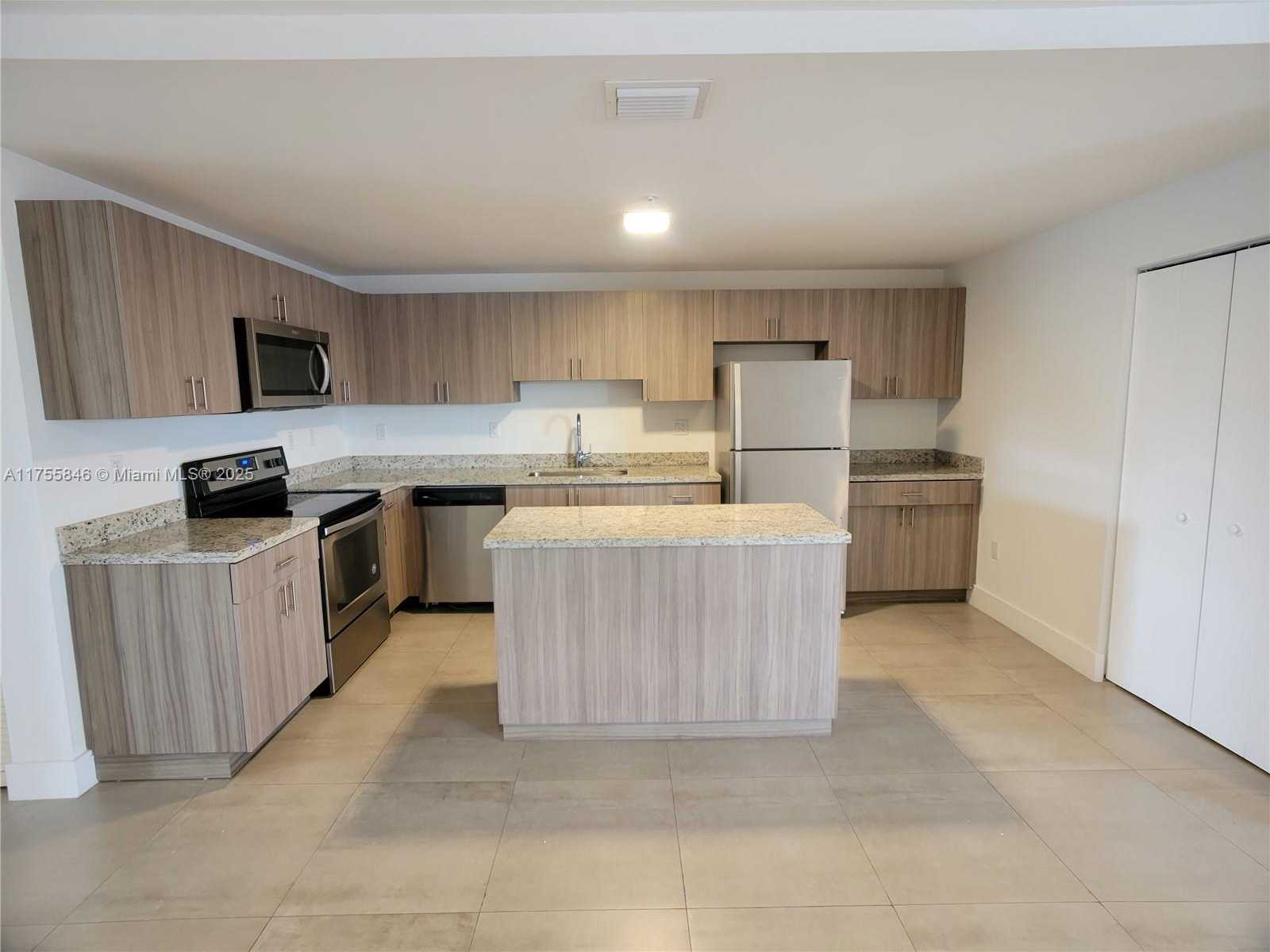 Small Image of 6001 WEST FLAGLER ST, Miami Number 19