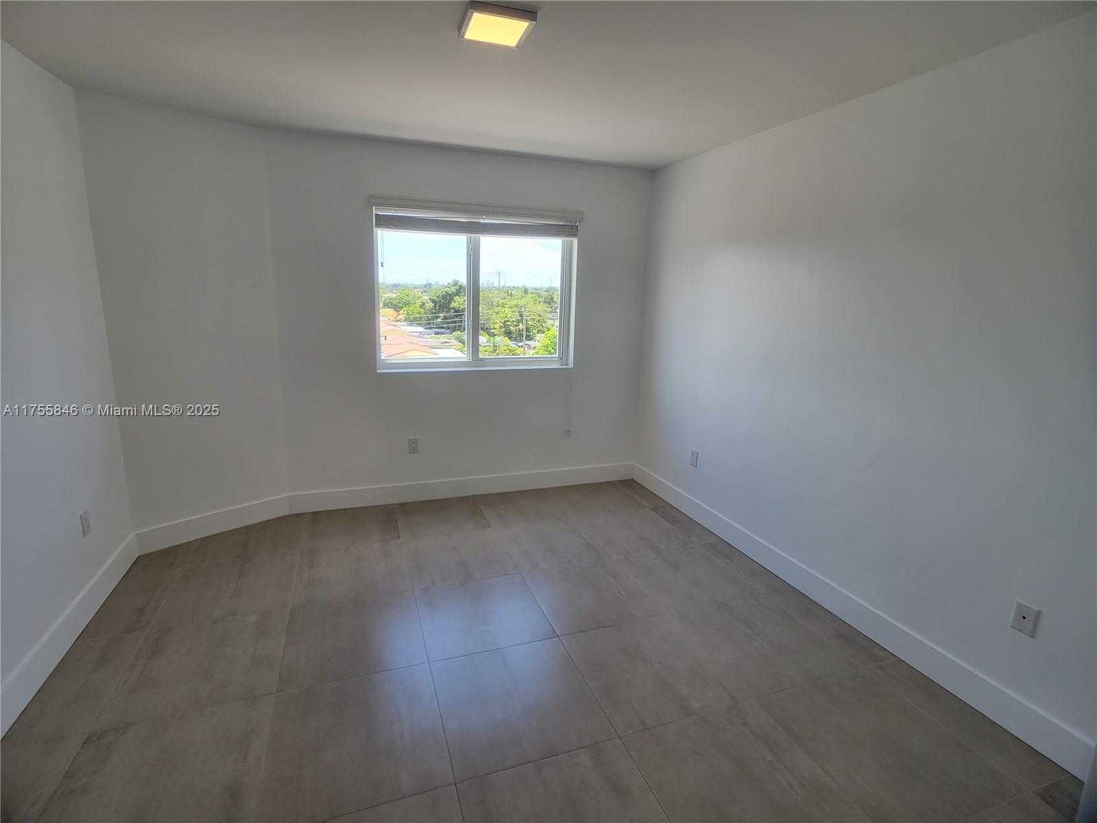 Small Image of 6001 WEST FLAGLER ST, Miami Number 23