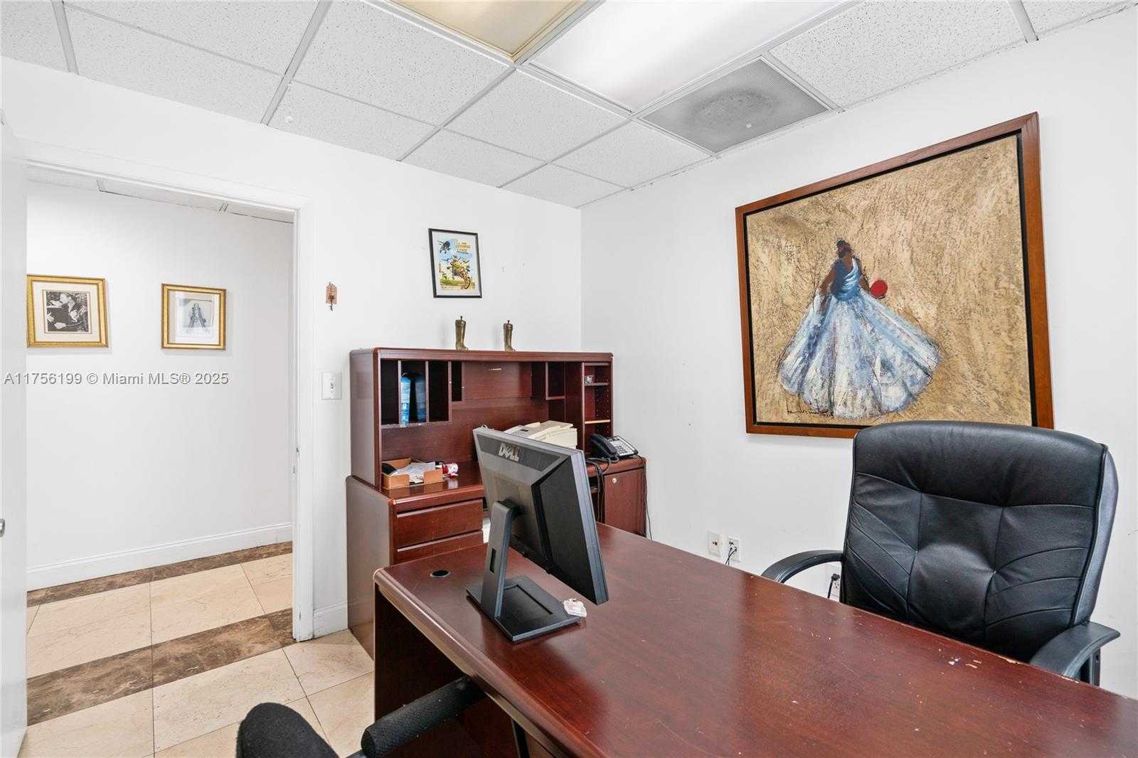 Small Image of 1110 BRICKELL AVE #601A, Miami Number 18