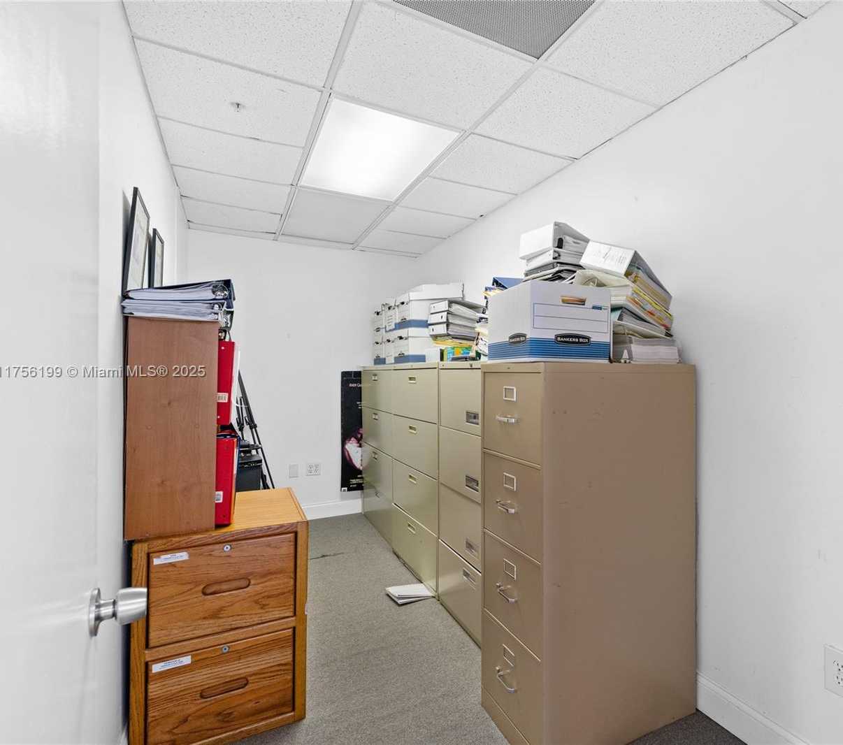Small Image of 1110 BRICKELL AVE #601A, Miami Number 31