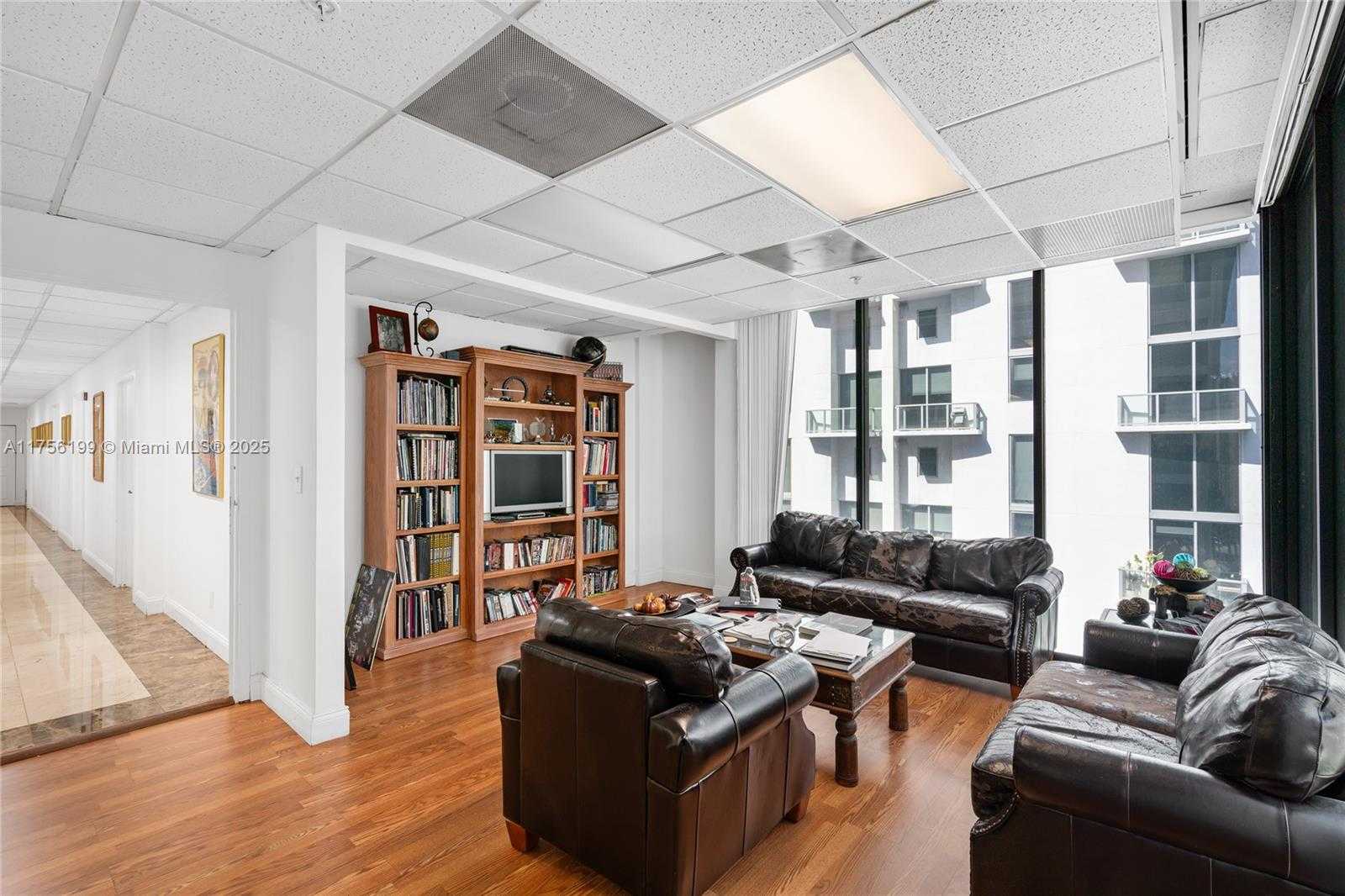 Small Image of 1110 BRICKELL AVE #601A, Miami Number 41