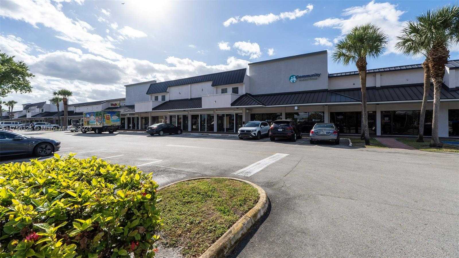 Small Image of 4101 NORTH STATE ROAD 7, Lauderdale Lakes Number 13
