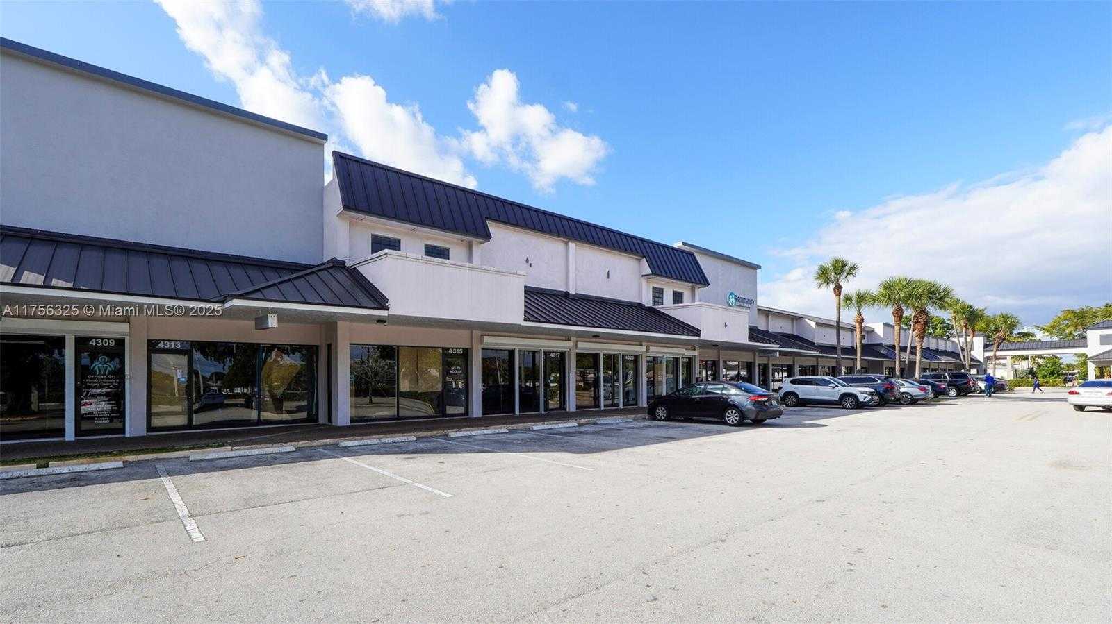 Small Image of 4101 NORTH STATE ROAD 7, Lauderdale Lakes Number 14