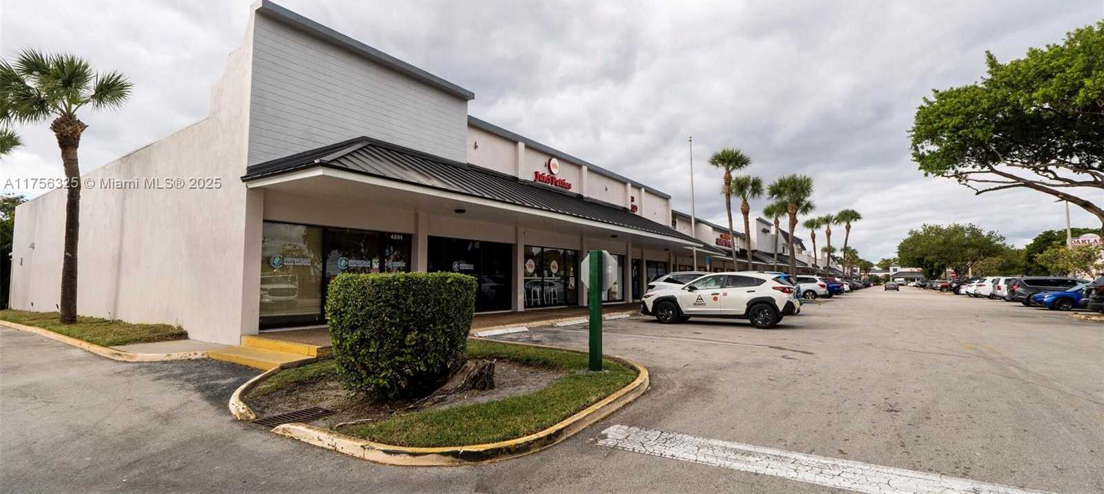 Small Image of 4101 NORTH STATE ROAD 7, Lauderdale Lakes Number 16