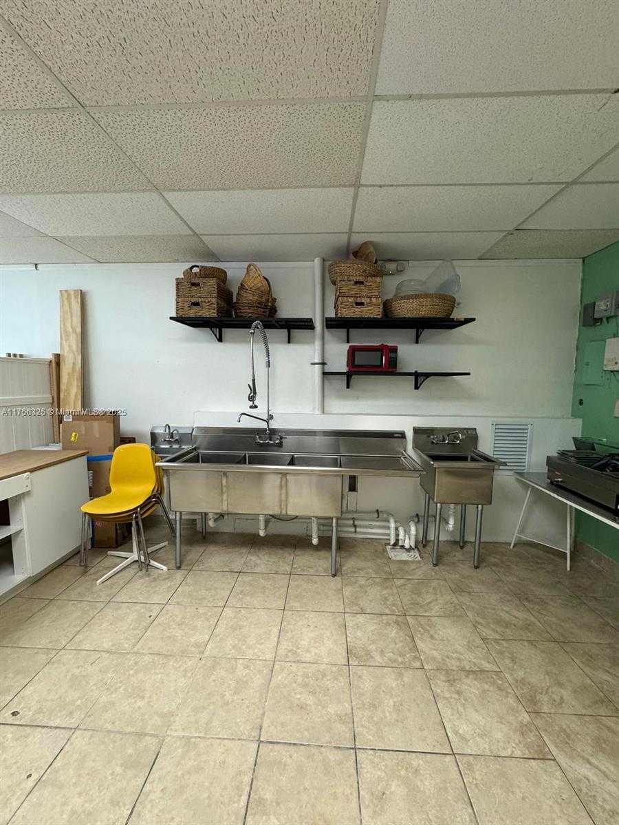 Small Image of 4101 NORTH STATE ROAD 7, Lauderdale Lakes Number 4