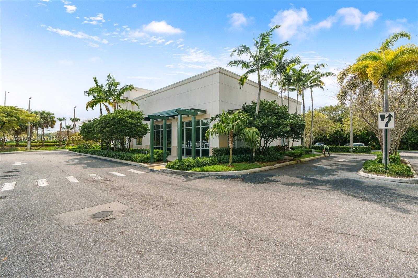 Small Image of 4690 NORTH STATE ROAD 7 #5511, Coconut Creek Number 3